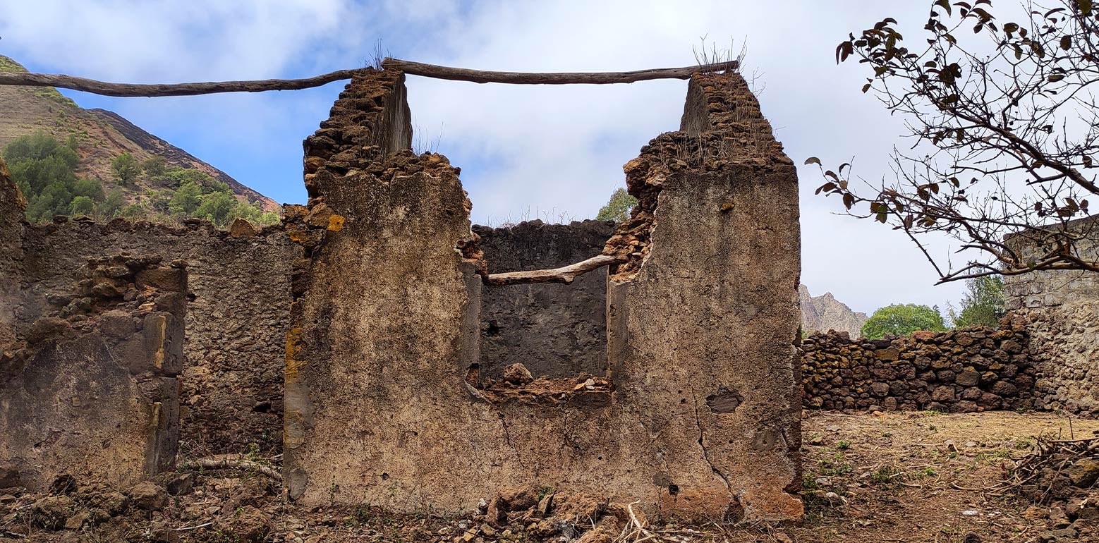 casa de igreja — Monte Gordo, São Nicolau