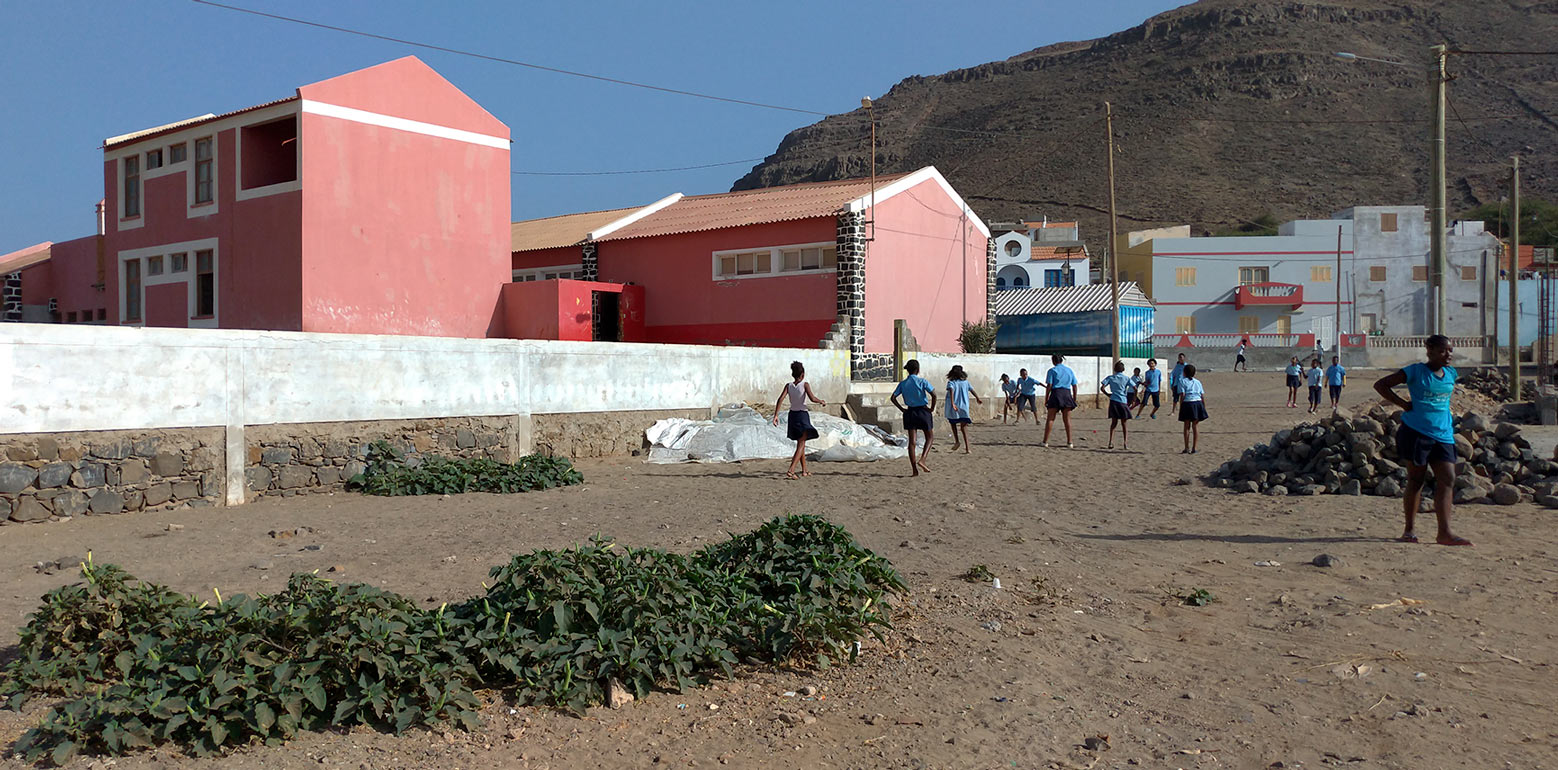 escola de Salamansa — Salamansa, São Vicente